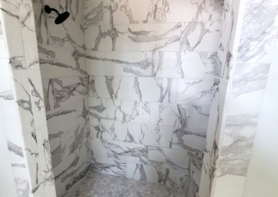 Shower design by Amazing Floors LP